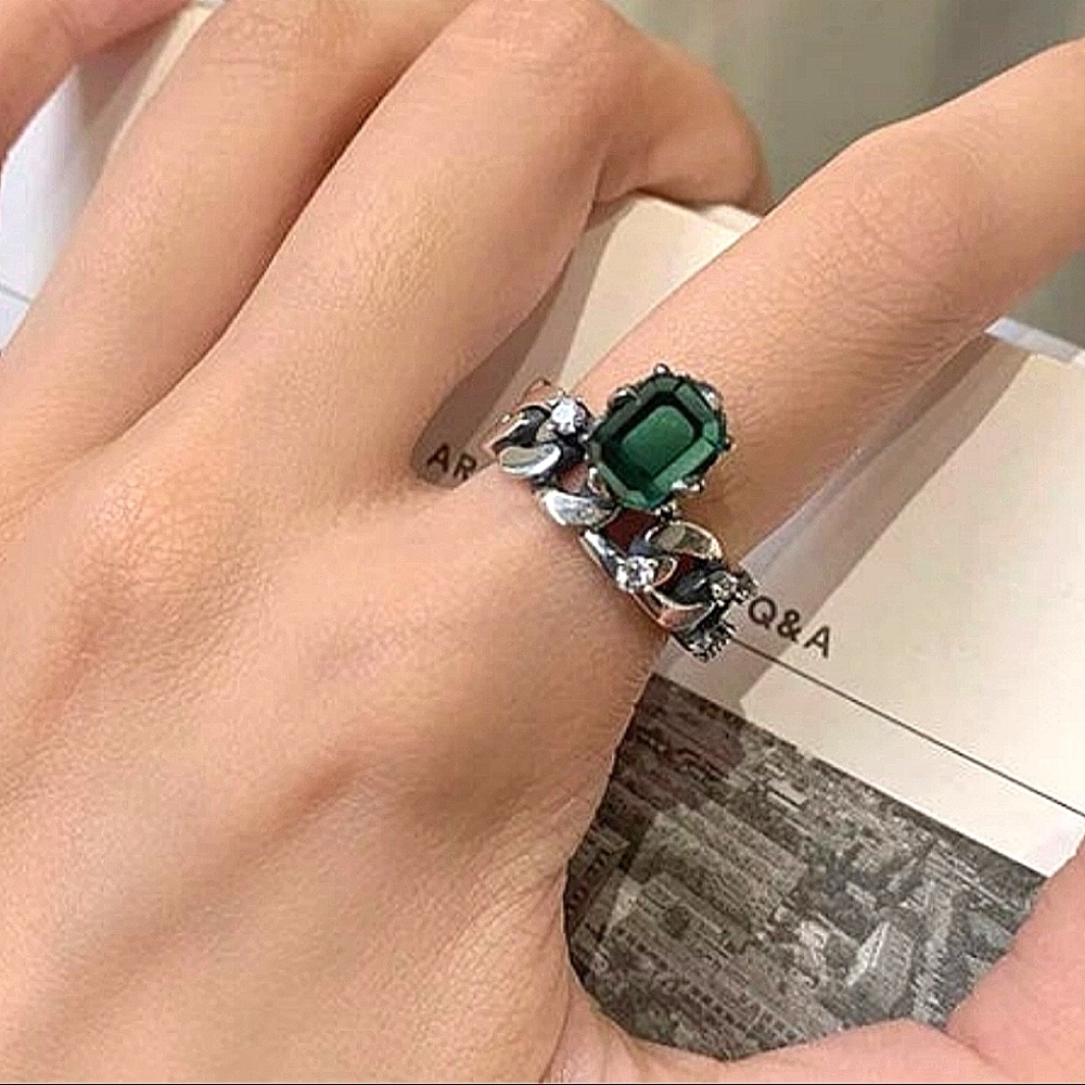 STERLING SILVER EMERALD ZIRCON RING